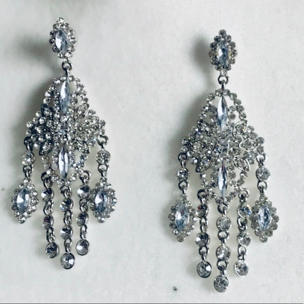 Beautiful Crystal earrings.